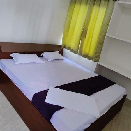 Hotel Glamour Palace Gaya Exterior foto